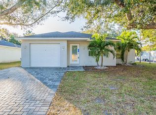 2820 S Shade Ave, Sarasota, FL 34239