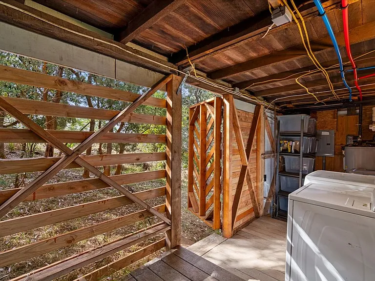 31 Hapapa Rd #B — Photo 32