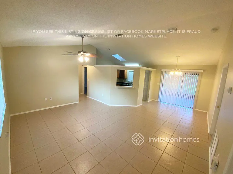 1331 Medina Ave NW — Photo 3