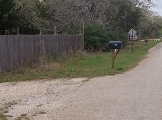 177 Moon Mist Dr, Bastrop, TX 78602