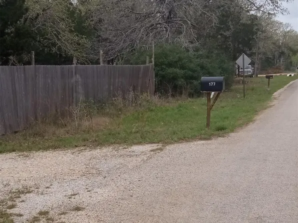 177 Moon Mist Dr, Bastrop, TX 78602