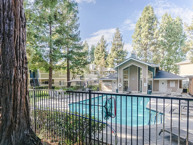 2766 Somerset Park Cir — Photo 25