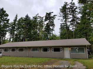 2371 Libbey Rd APT B, Coupeville, WA 98239