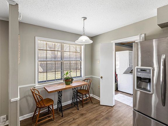 5th image of 3876 Luther Rd