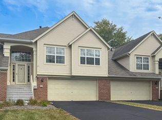 30W015 Juniper Ct #30W015, Warrenville, IL 60555