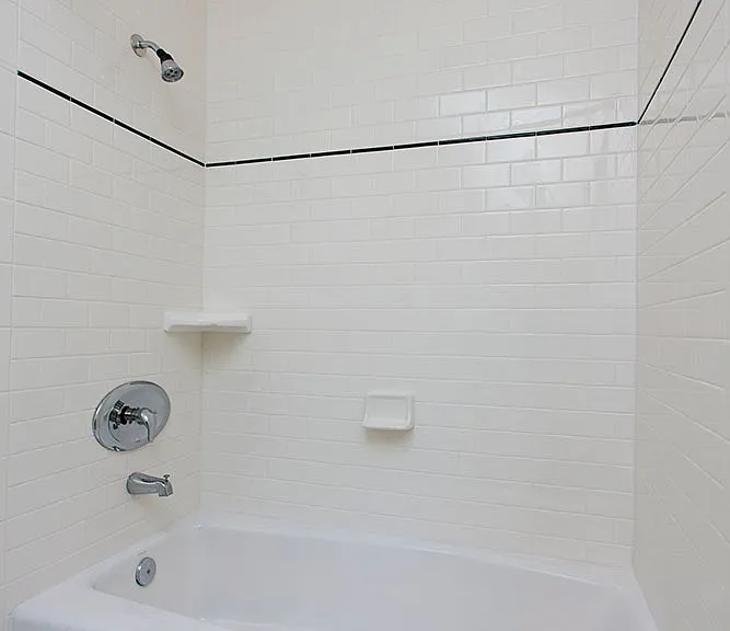 255 S Madison Ave — Photo 14