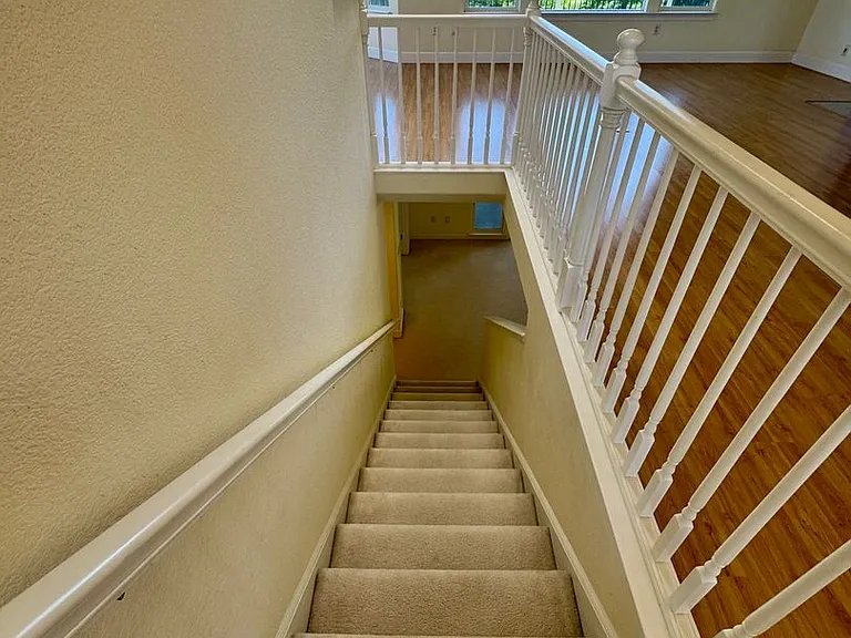 6255 Peacock Way — Photo 32