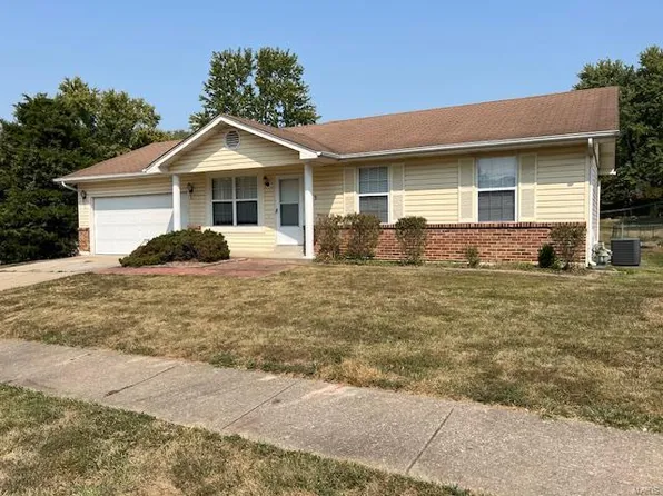 519 Merribrook Ln, O'Fallon, MO 63368