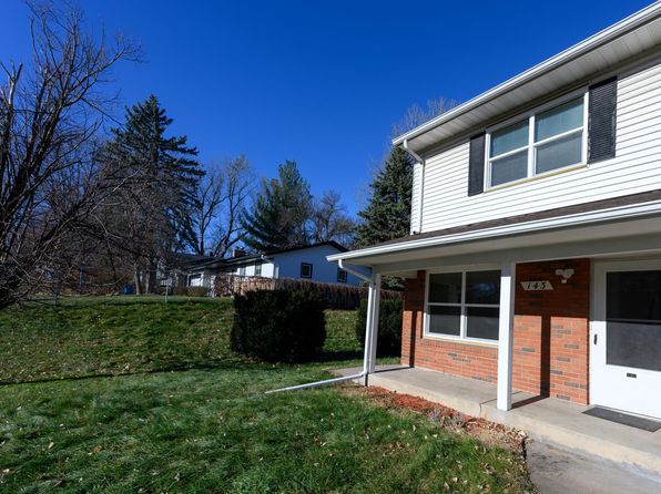 143 Larpenteur Ave E