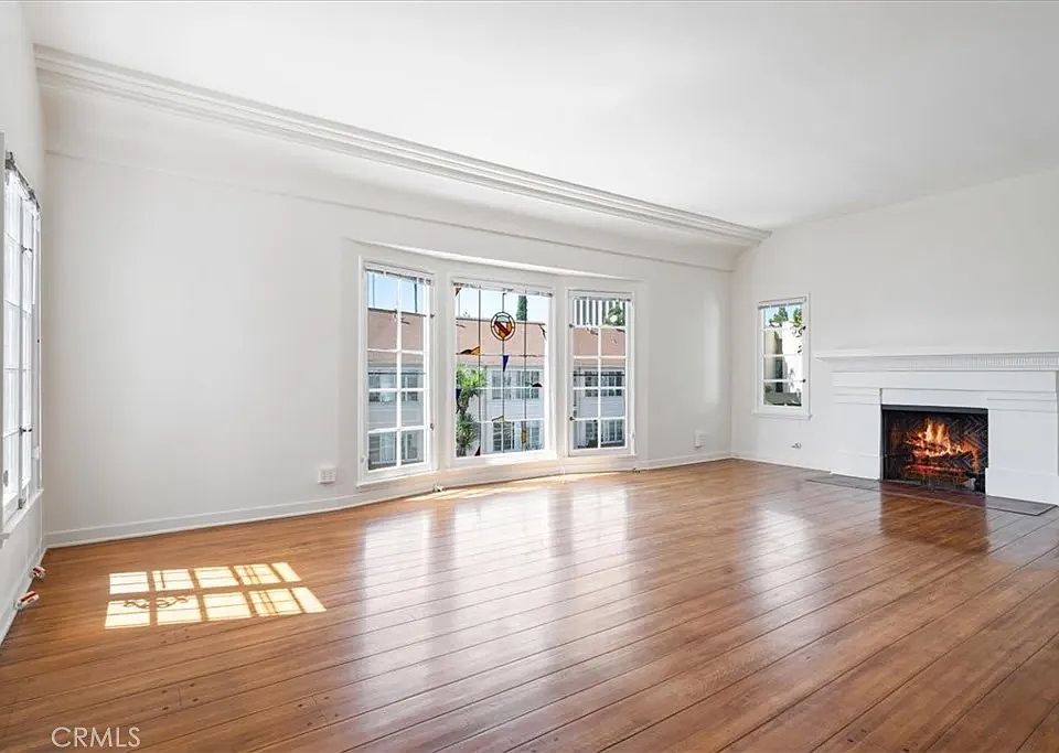 1st image of 810 S Alandele Ave
