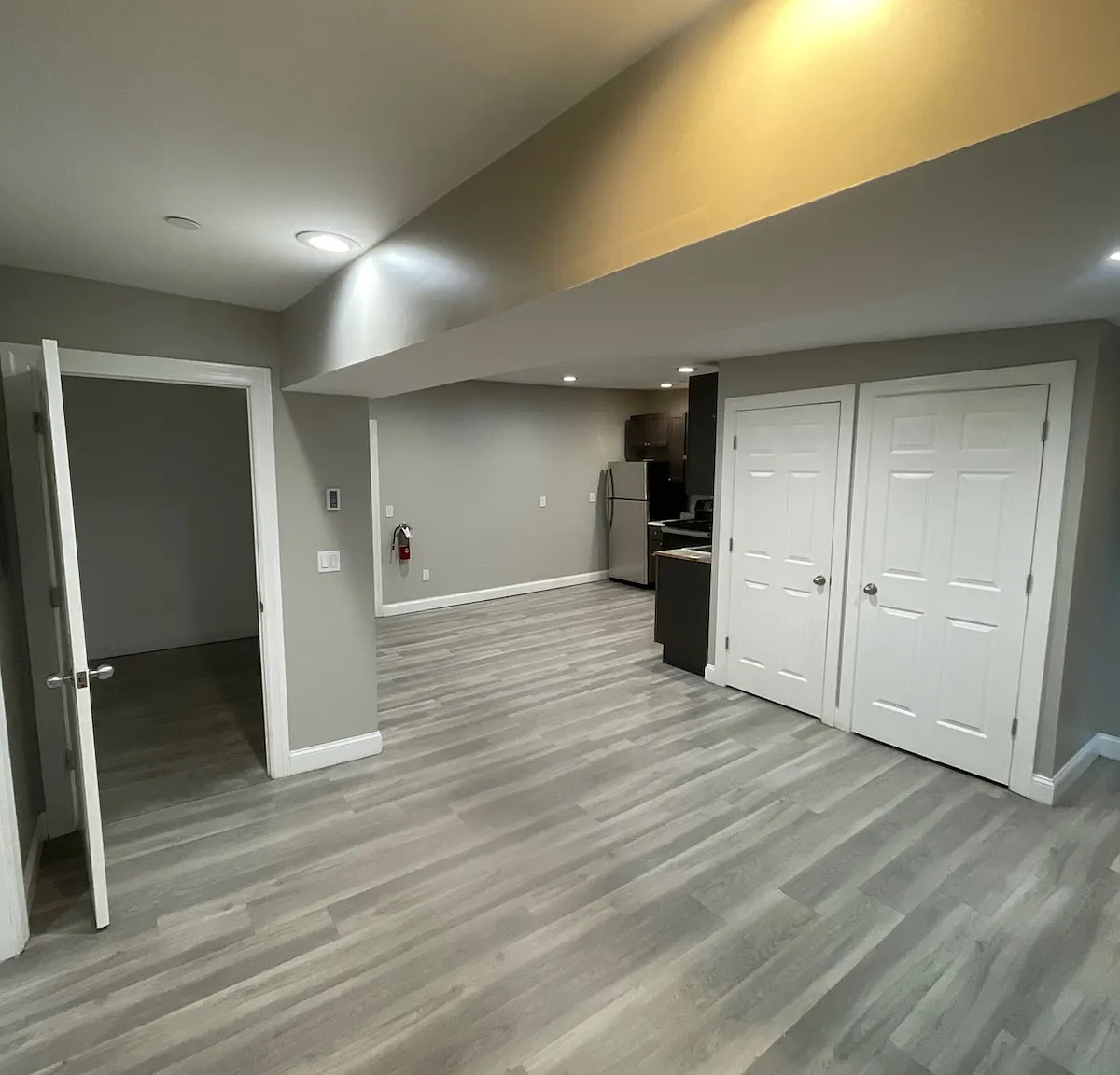 1 bed, 895 sqft, $1,550 — Photo 3