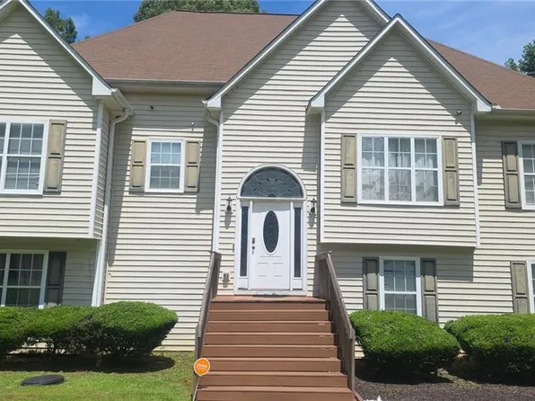805 Pointe Trl, Locust Grove, GA 30248