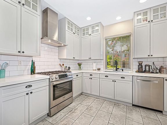 2nd image of 6137 Rolkingham Ln
