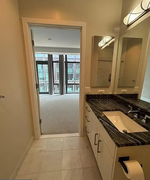 7171 Woodmont Ave #806 — Photo 19