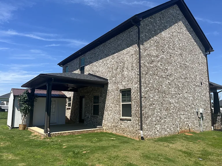 1055 Amber Hills Dr — Photo 15