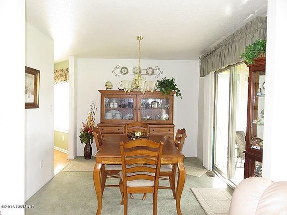 4th image of 29817 Redfield St