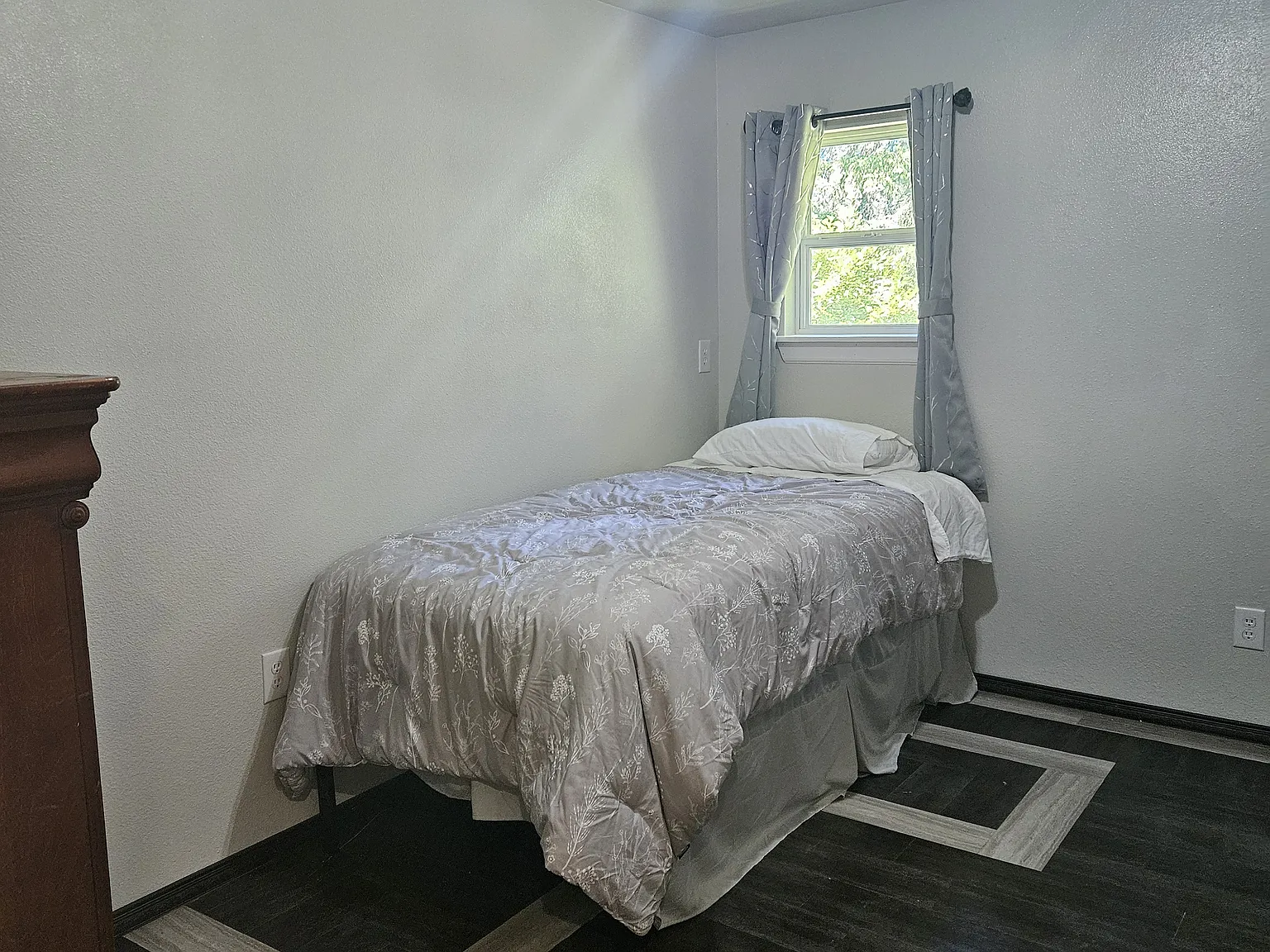Hill Ter SW, Lakewood — Photo 1