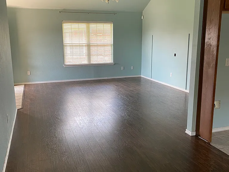 3610 Ellis Ave — Photo 4