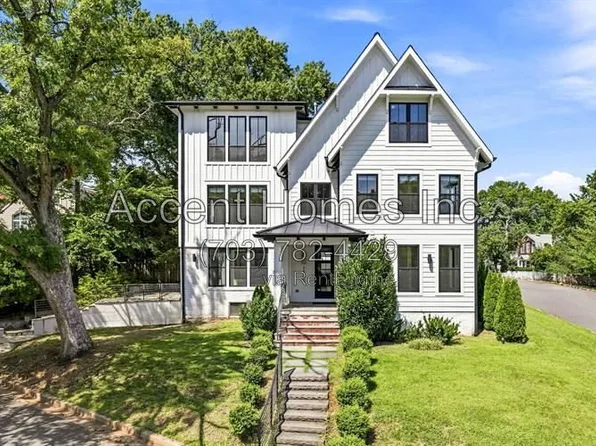 1700 N Quebec St, Arlington, VA 22207
