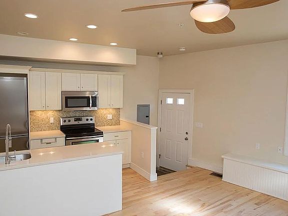 5th image of 94 Water St Unit 1