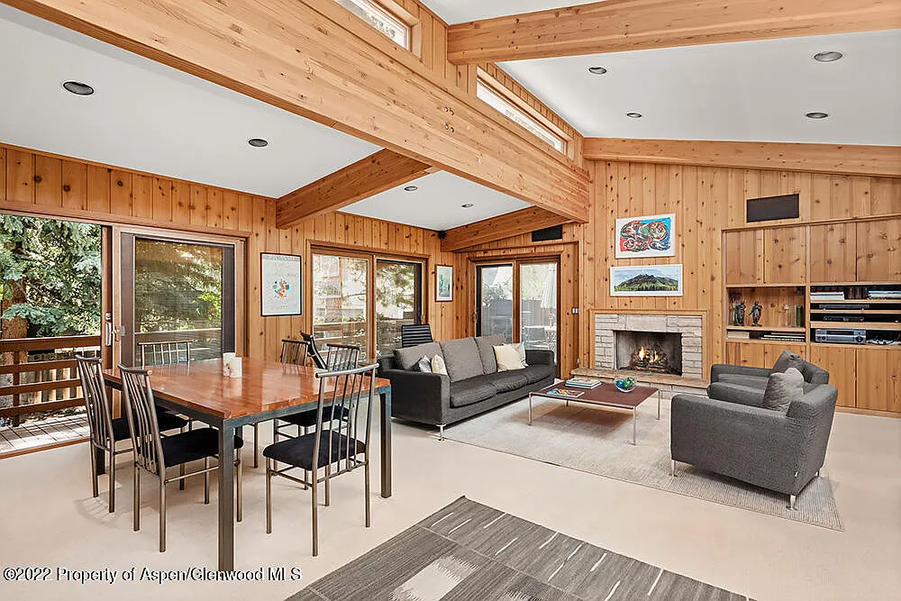 3 bed, 3.0 bath, 1928 sqft, $25,000 — Photo 4