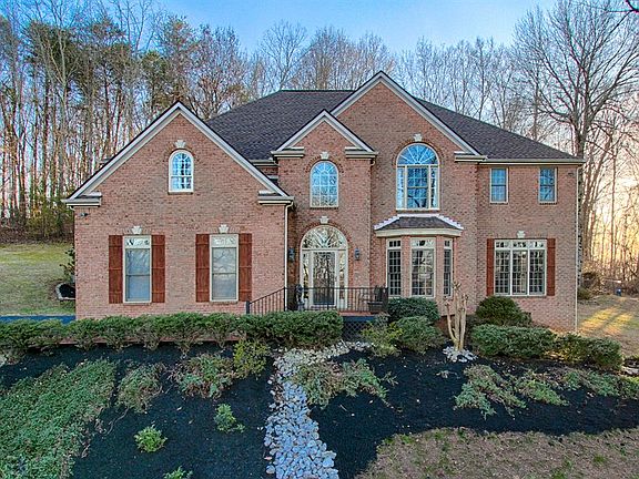 4th image of 2256 Duck Cove Dr