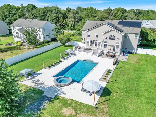 5 Reagans Run, Cape May Court House, NJ 08210