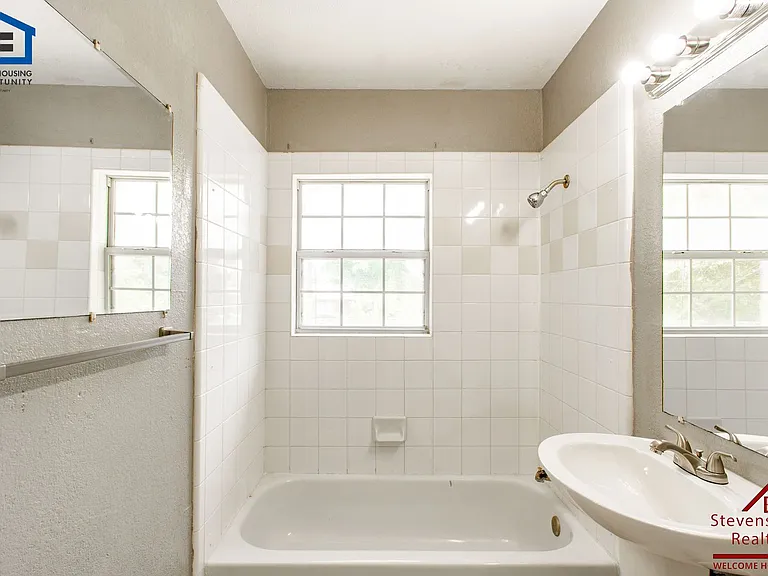 2610 NW Lindy Ave — Photo 44
