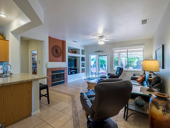 3rd image of 18731 N Summerbreeze Way