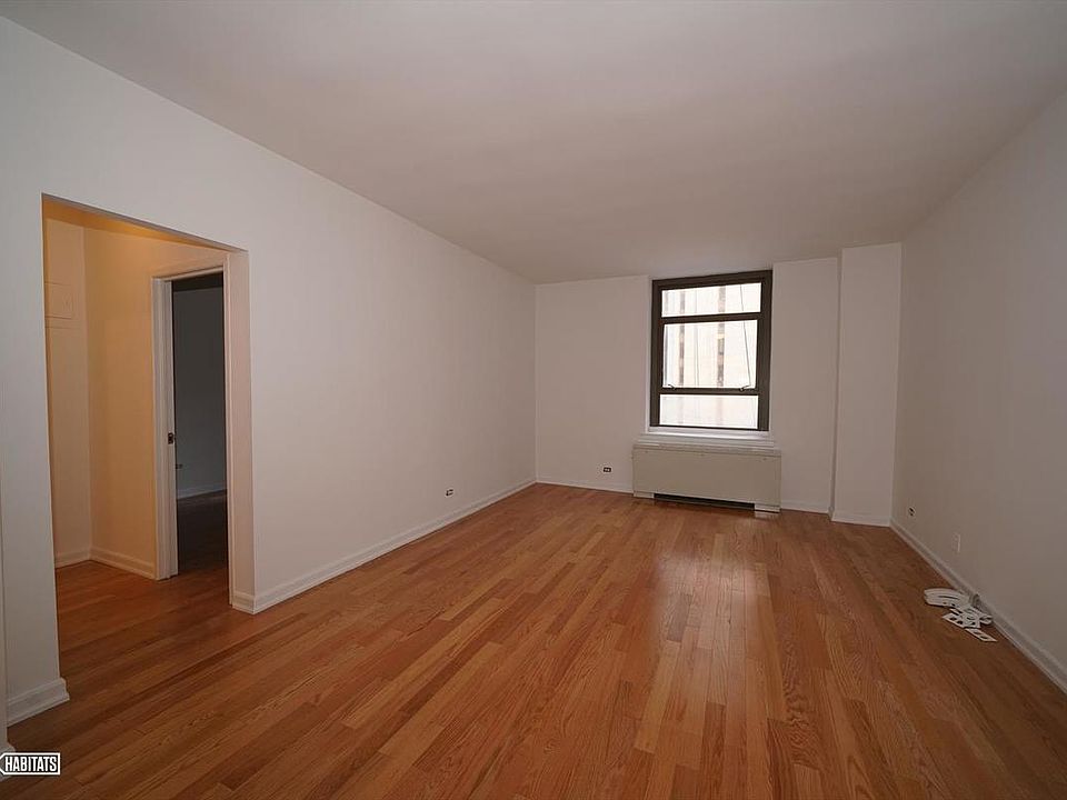 1st image of 4 Park Ave APT 6G