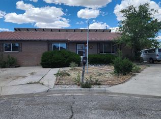 1601 Pecan Cir, Gallup, NM 87301