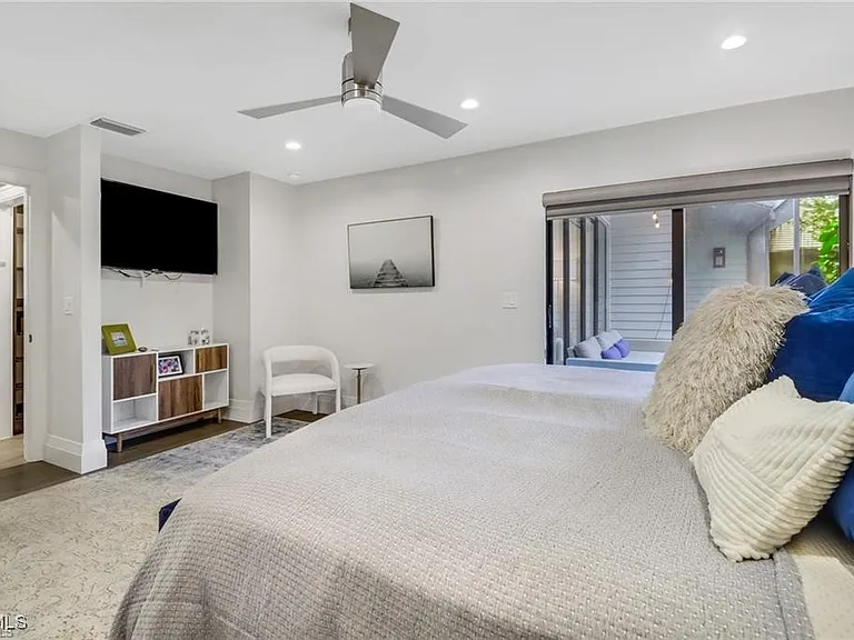 27052 Kindlewood Ln — Photo 13