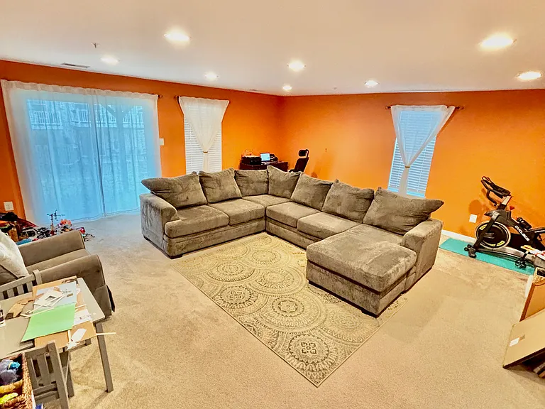 7673 Timbercross Ln — Photo 9