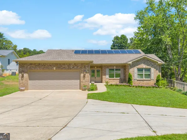 5988 Shadburn Ferry Rd, Buford, GA 30518