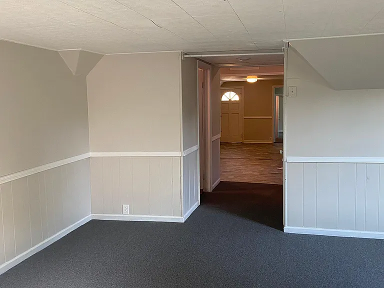 900 Henry St #B — Photo 10
