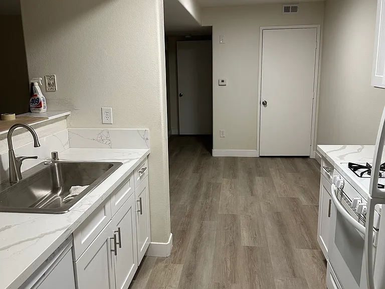 950 Seven Hills Dr #716 — Photo 3