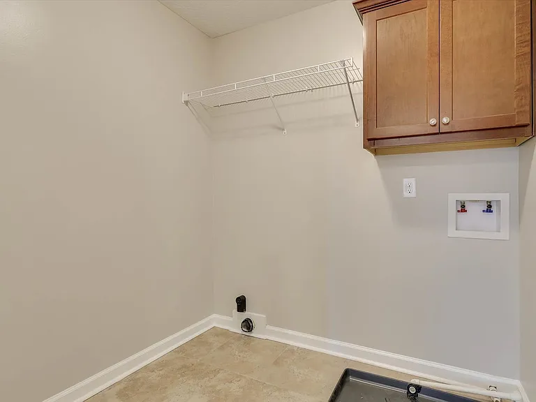 127 Radcliff Dr — Photo 45