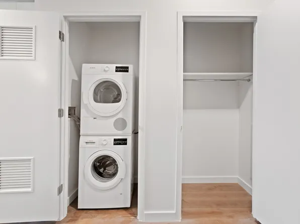 28-18 Steinway Street image 7 of 15