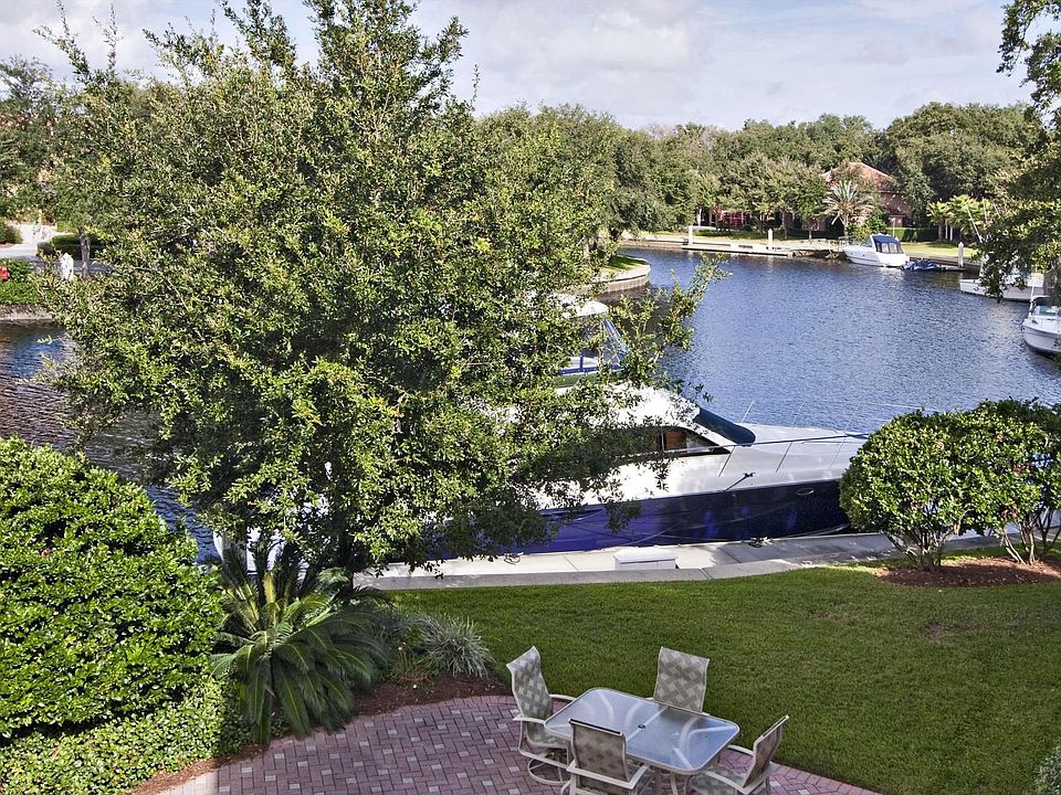 50' Boat Slip and water view