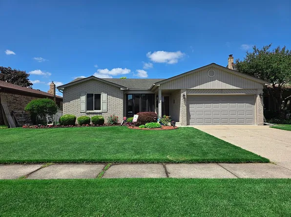 47535 Nola Dr, Macomb, MI 48044