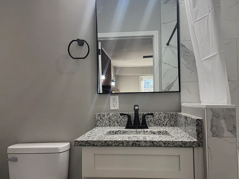 209 Brook St — Photo 16