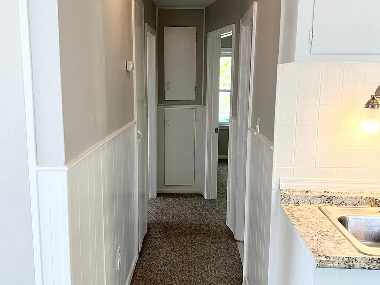 11267 Hudson Ave — Photo 7