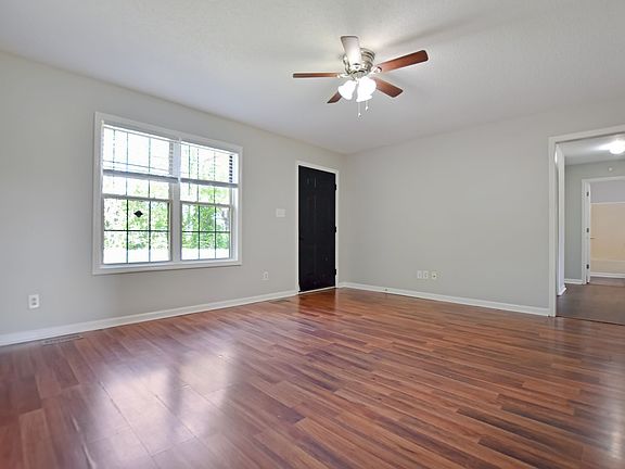3rd image of 1799 Needmore Rd