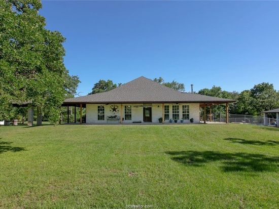 9407 Taylor Rd Bryan Tx 77808 Mls 21000939 Zillow