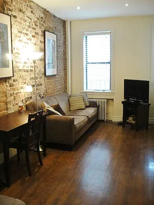 Rented by Sandra Greer Real Estate | media 14