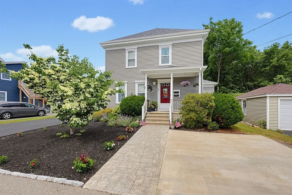 4 bed, 1400 sqft, $3,500 — Photo 3