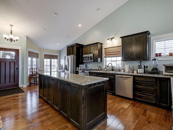 5th image of 503 Haralson Dr