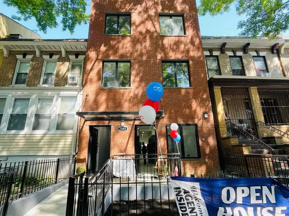 2041 Strauss Street image 1 of 40