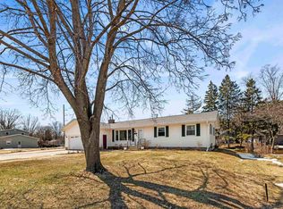 1109 Morningside Ct, Marinette, WI 54143