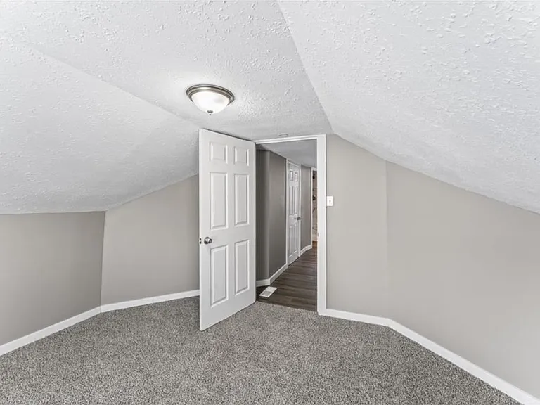314 Grand Ave — Photo 14